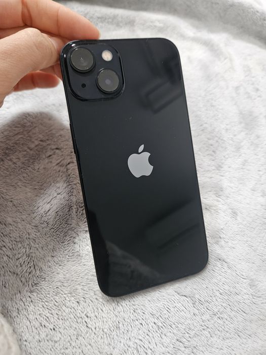 Iphone 13 negru Midnight