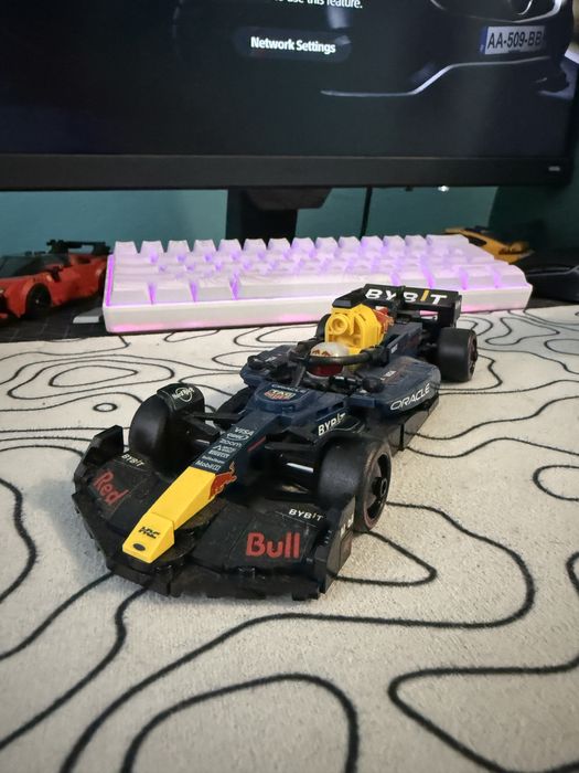 Лего колички за повече снимки ми пишети.