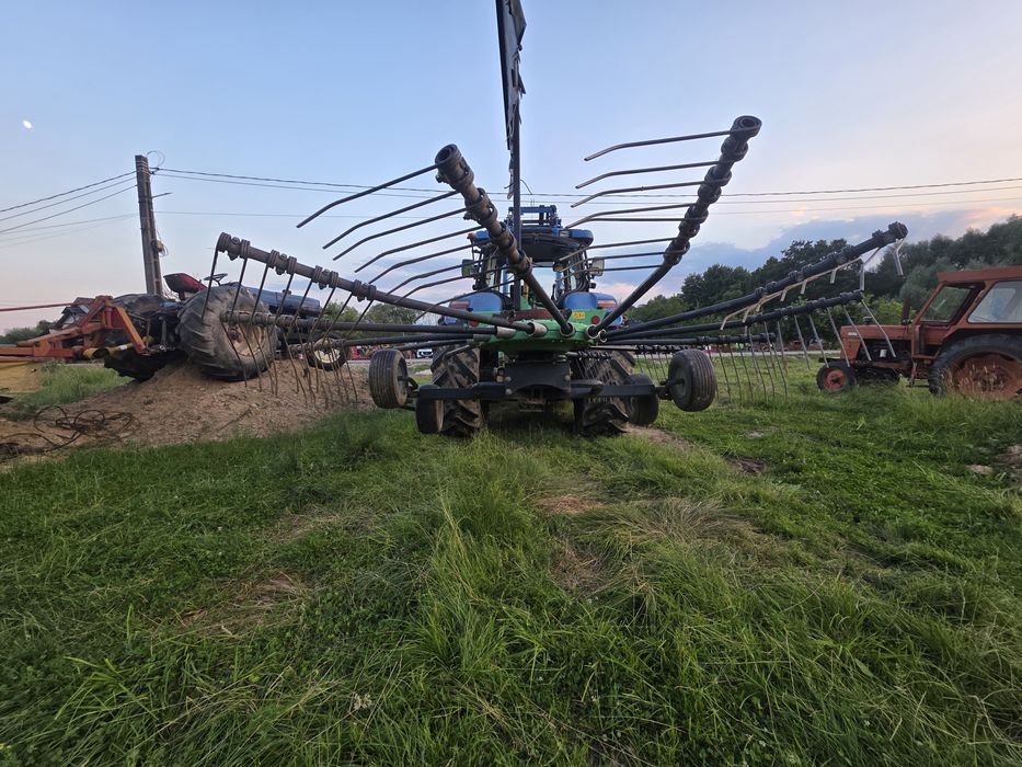 Grebla adunat fan deutz fahr 4621 hidraulica de 4  metri tandem