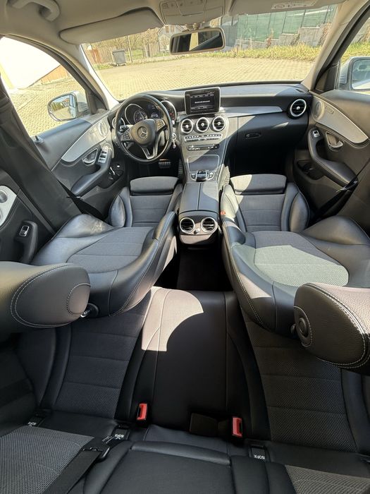 Mercedes-Benz C200