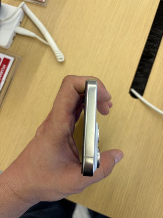 iPhone 16 Pro Max 256 gb White EAC