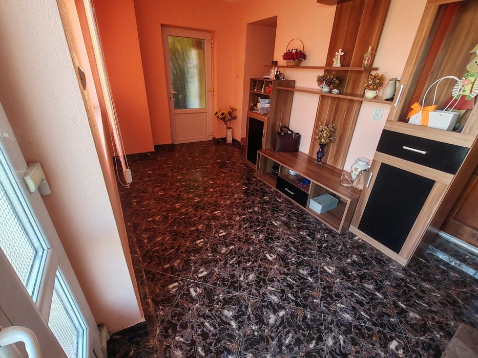 Vand casa Nadlac sau schimb cu apartament in Arad