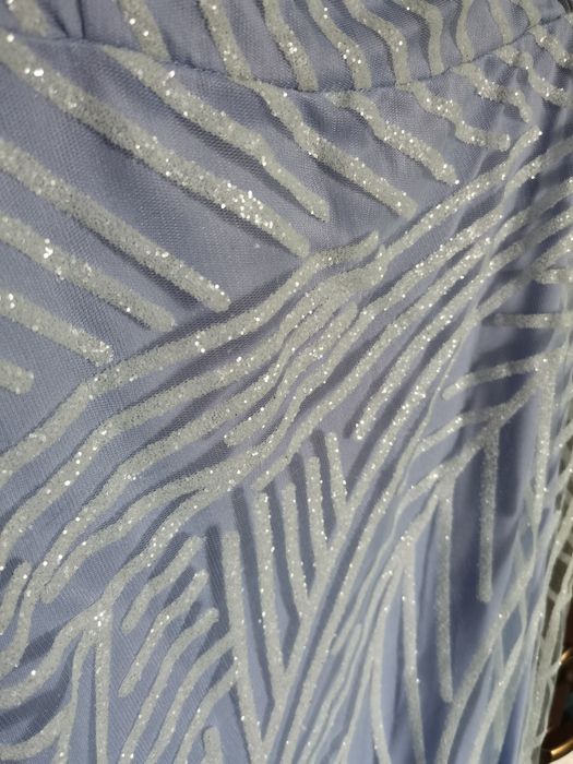 Vand rochie de ocazie nepurtata