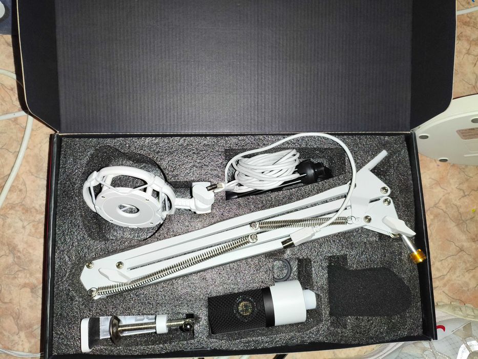 Микрофон Fifine T680
