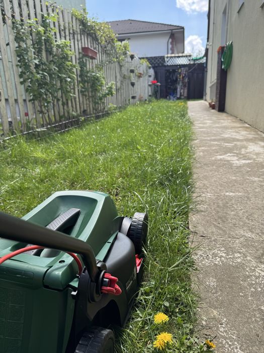 Oferim servicii de întreținere spații verzi, curți și grădini  în Sibiu  și împrejurimi.