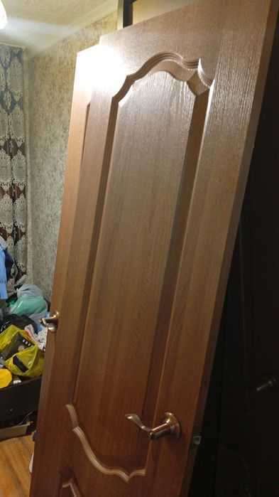 Продам двери в хорошем состоянии