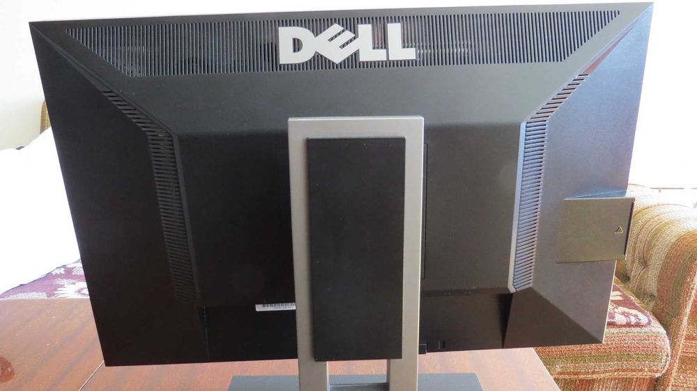 Монитор Dell UltraSharp 2209WA - 22"