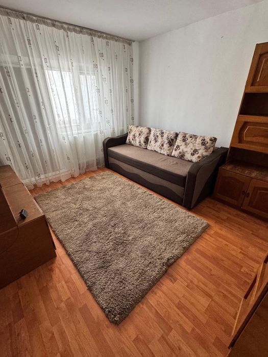 Garsoniera de vânzare