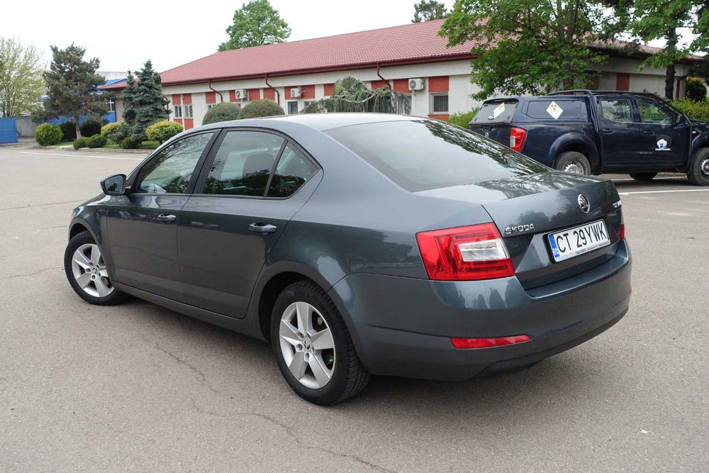 SKODA Octavia 2015 — imagine 3