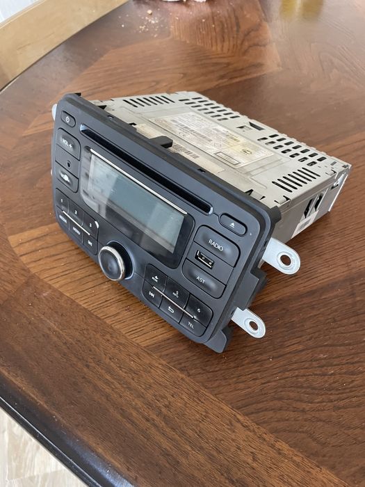 Штатная магнитолла Duster 2013