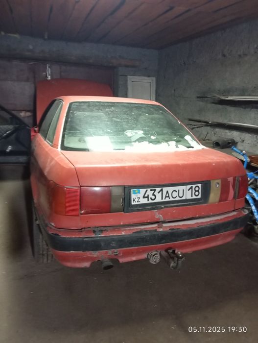 Продам Ауди б4 срочно
