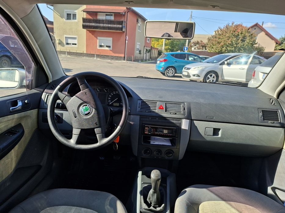 Skoda fabia 1,4 benzina