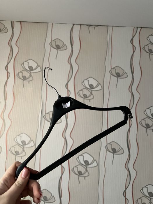 Продам вешалки на детскую одежду