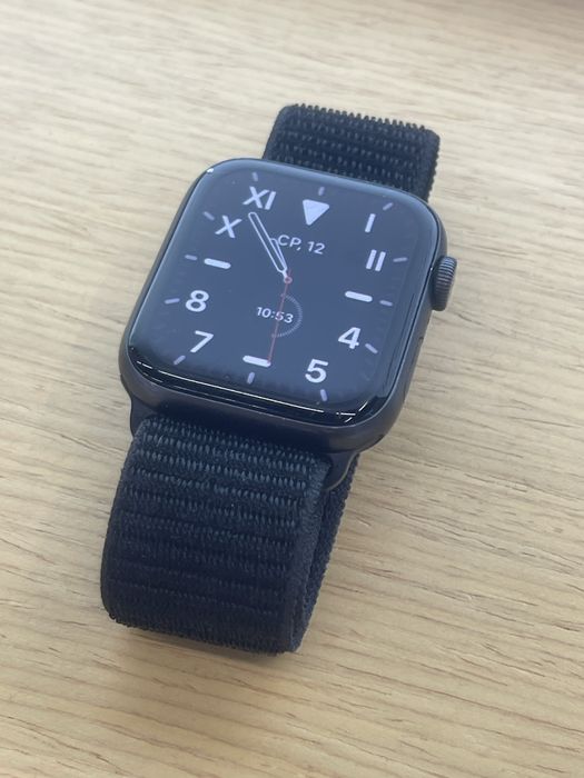 Apple Watch SE gen1 44mm