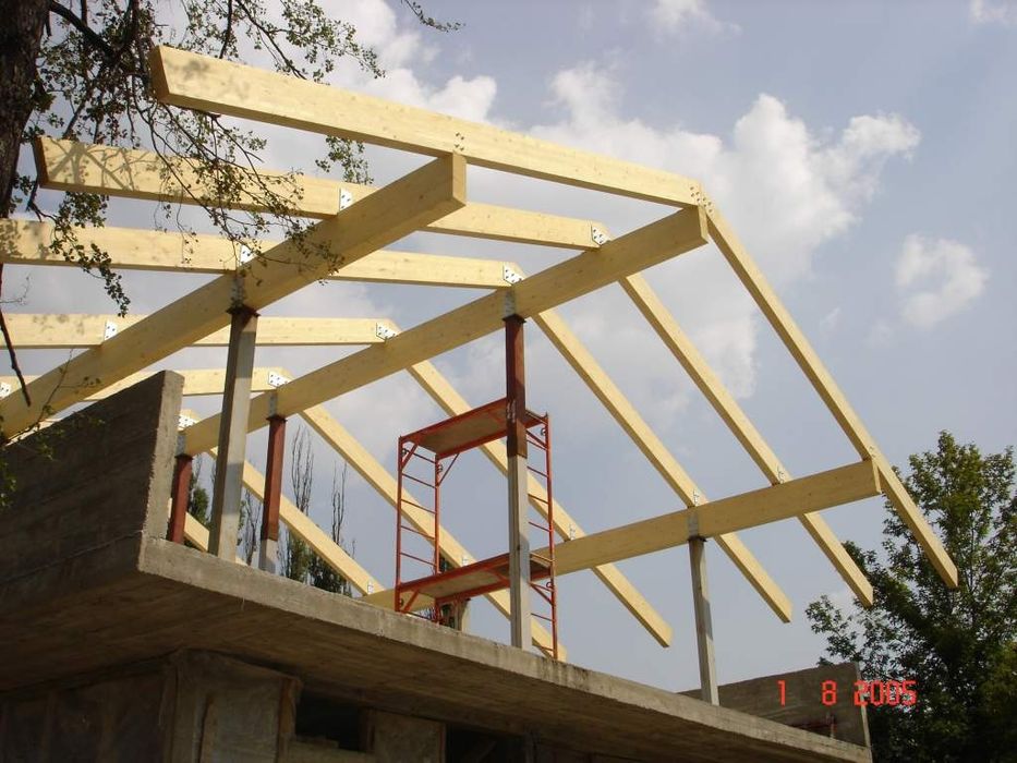 Firmă reparații acoperișuri și montaj