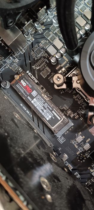 Мощен Сглобен PC с Ryzen 9, 32GB RAM и RX 470 – Промо Цена!