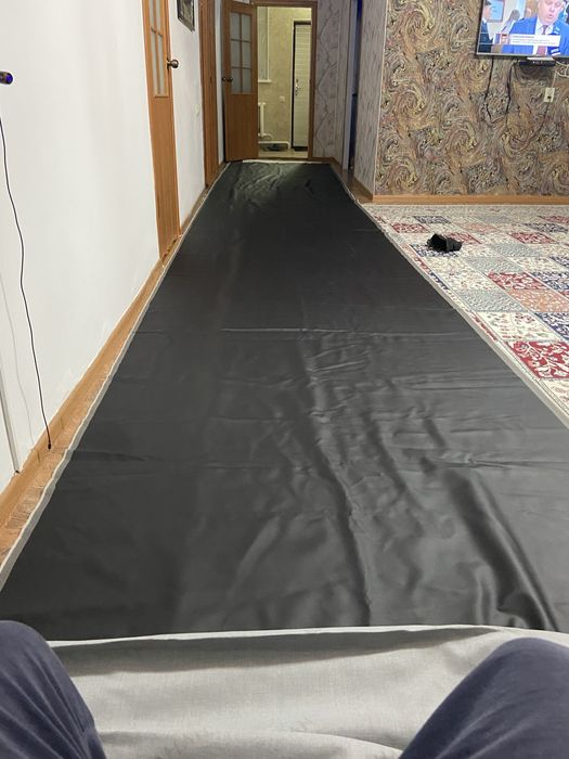 Эко кожа  есть 30метр