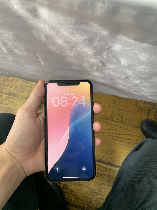 Iphone 11 pro max 256 tali
