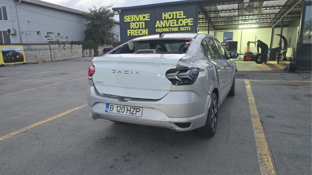 DACIA Logan 2024 — imagine 4