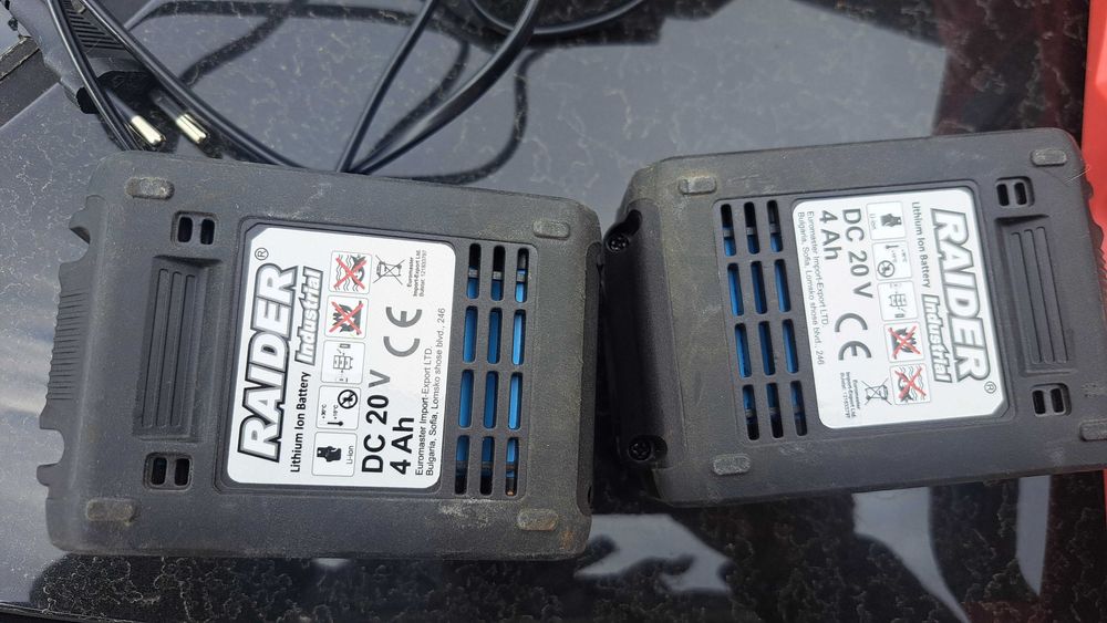 Акумулаторен трион Raider