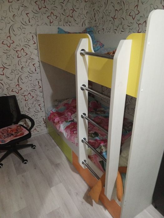 Кровать двухярусная