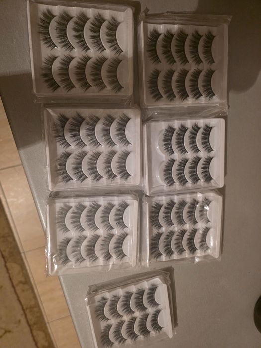 Продам ресницы пучковые и ленточные