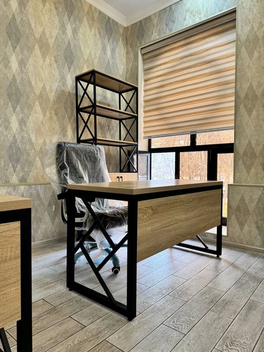 Zamonaviy loft uslubdagi mebel. Stol, stul, parta