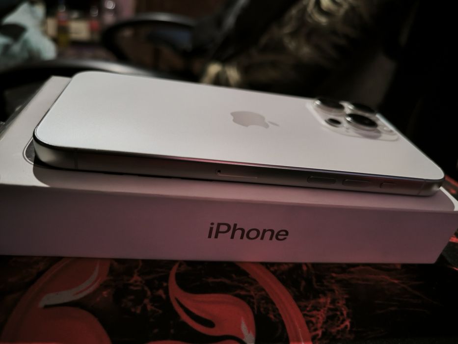 iPhone 15 Pro Max(Като Нов)