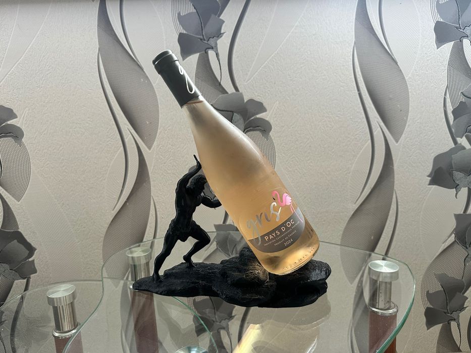 Луксозна поставка стойка за вино и уиски "Сизиф" - Уникален подарък за мъж жена колега приятел статуетка фигура декорация митология арт изкуство