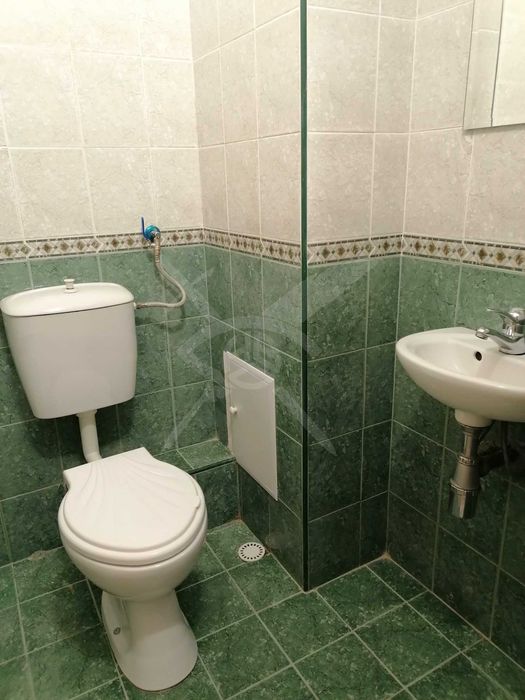 Продава се Тристаен апартамент в Пловдив, Въстанически - 120 кв.м за 4 €/кв.м - Снимка #2