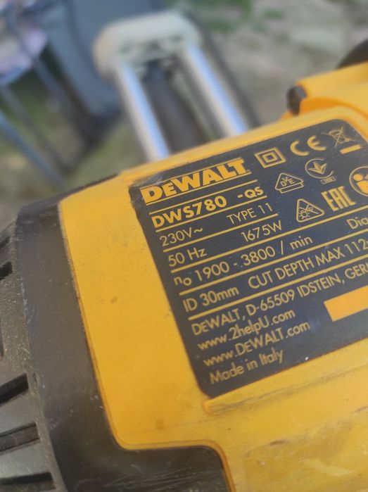 Dewalt  circular de unghi lemn