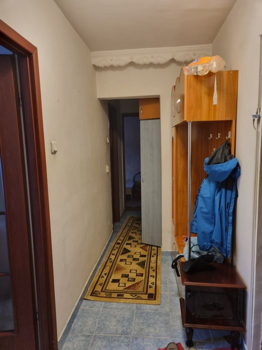 Vând apartament 2 camere precista str burebista