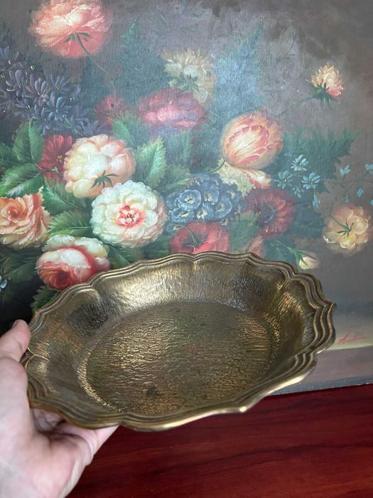 A342 946g, 25cm D, platou bronz Gilde