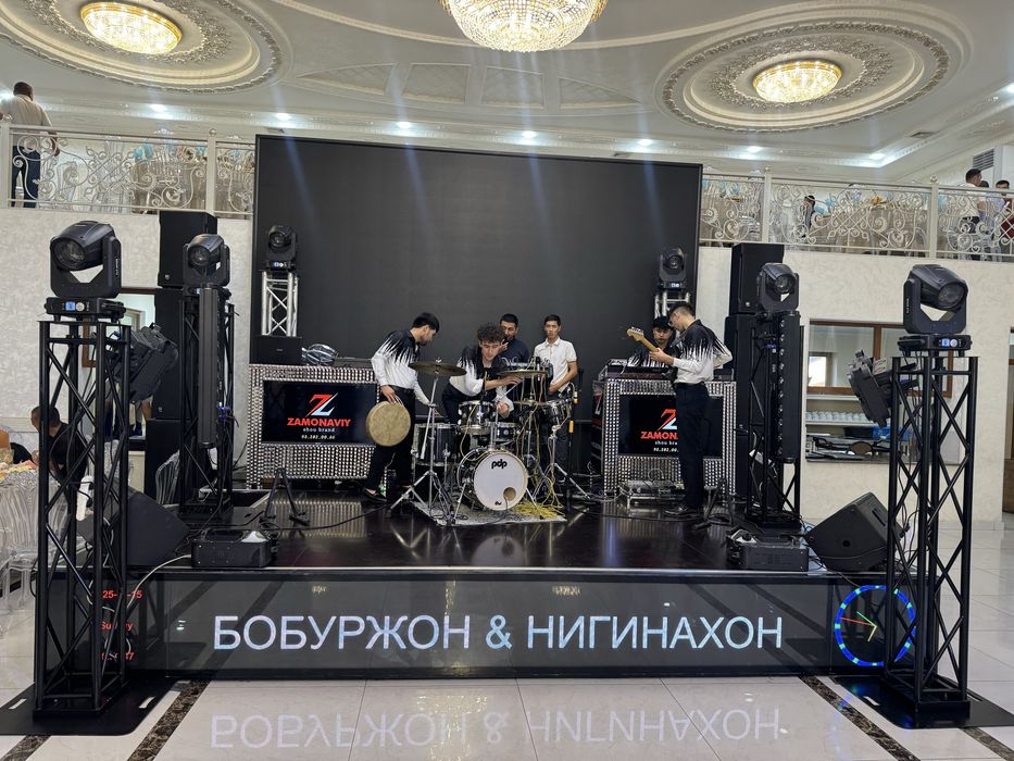 podyum saxna 1- qul sotiladi