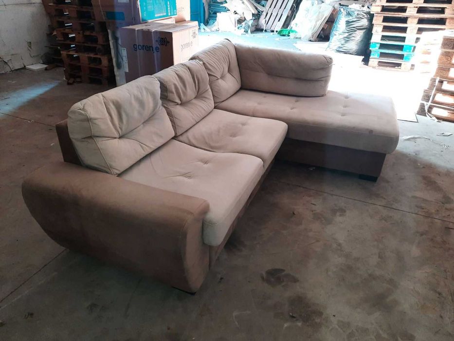 Ъглова холна гарнитура – много запазена, като нова