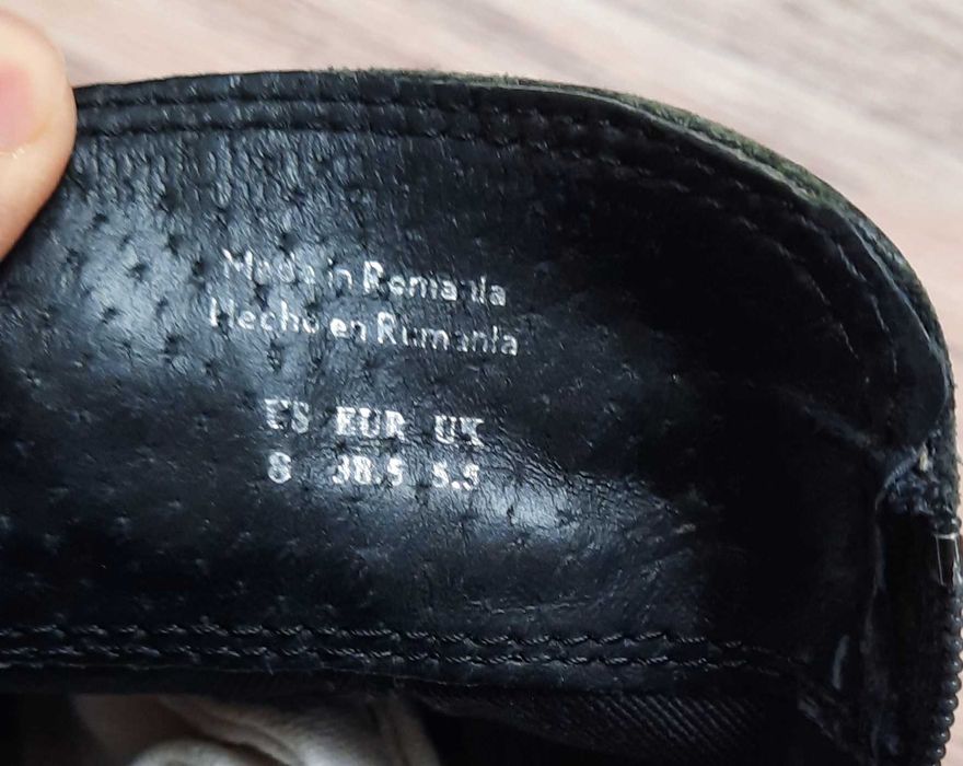 Румынские кожанные демисизонные ботинки.