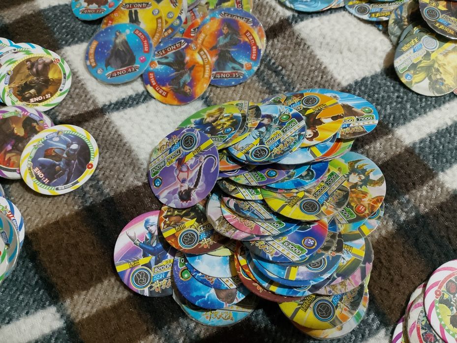 Продам фишки разные колекции