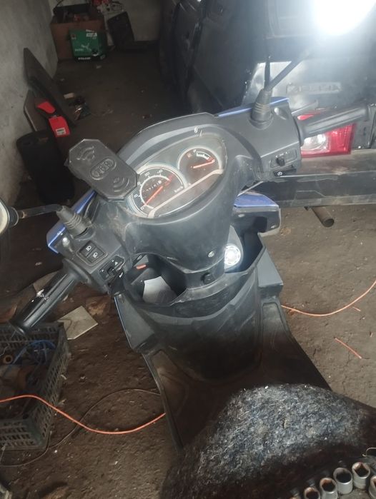 Скутер бензин 50 кубов