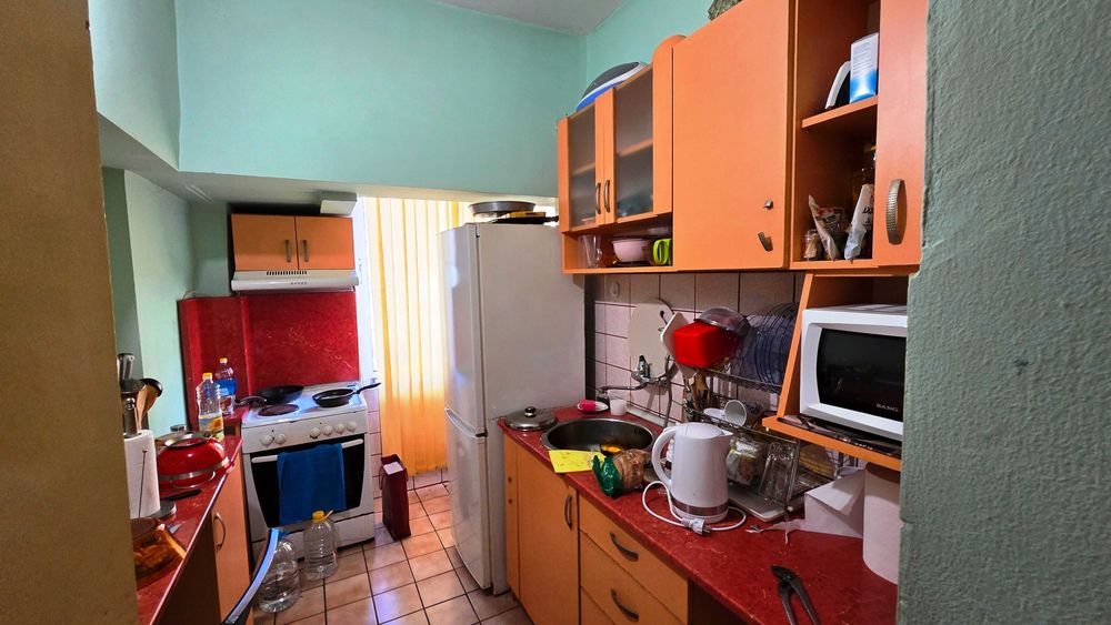 Продава се Тристаен апартамент в Перник, Център - 74 кв.м за 1109 €/кв.м - Снимка #1