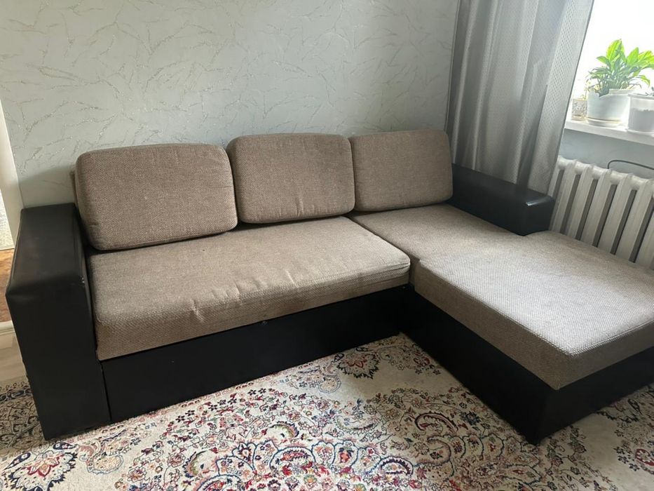 продам диван в хорошем состоянии