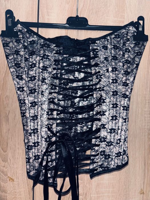 Пола, корсет дизайнерски