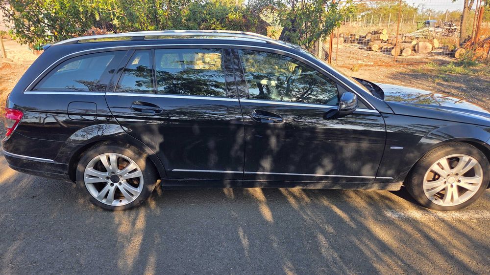 MERCEDES-BENZ C-Class 2010 — imagine 3