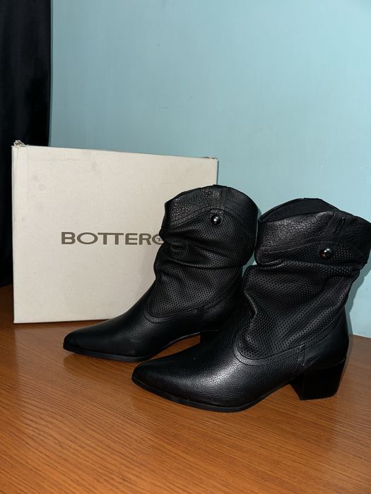 Сапоги BOTTERO 37 размер не ношенные