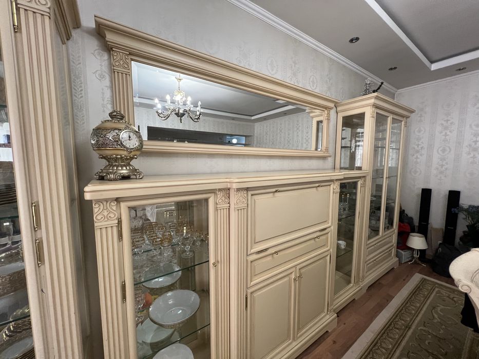 Стенка в гостиную