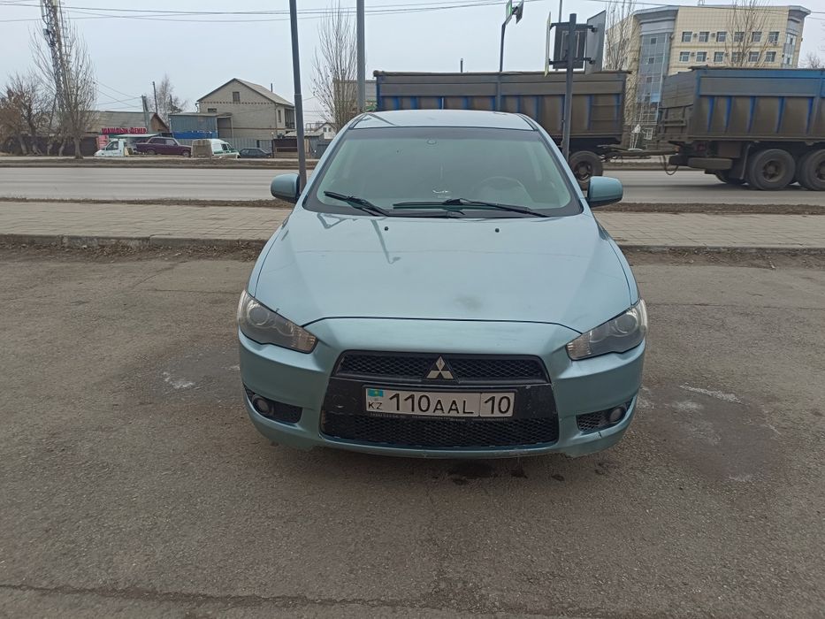 Митсубиси Лансер 10