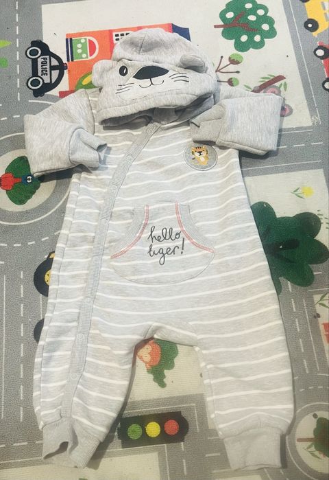 Детски дрешки и детско перде