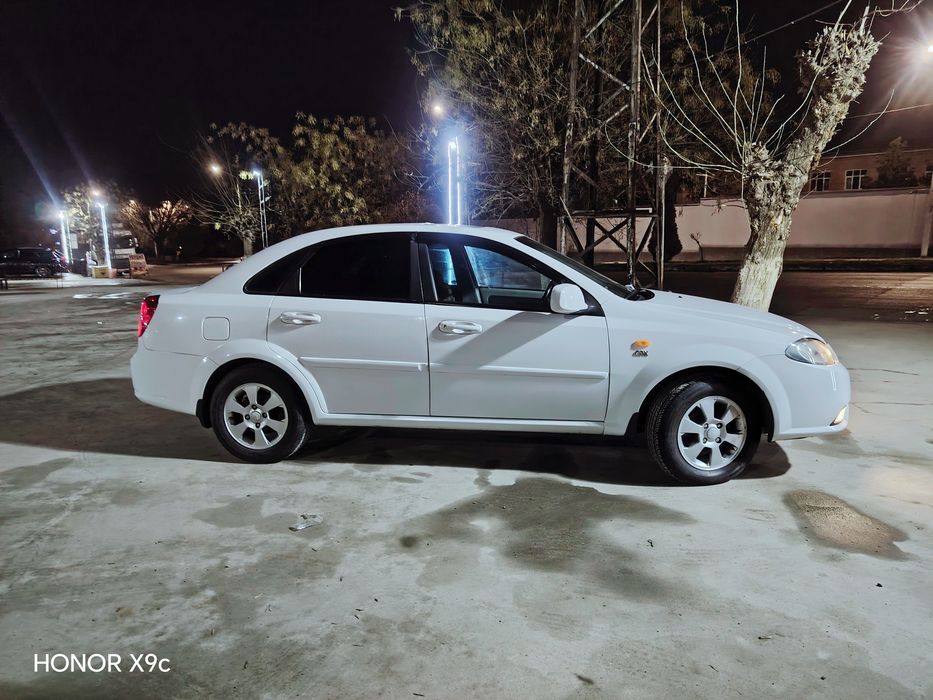 Lacetti Gentra 2011-yil 3-poz avtomat