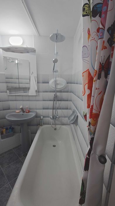 Inchiriez apartament duplex, 4 camere, Constanta-Gara, pe termen lung