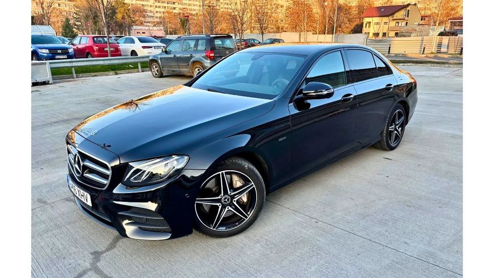 Mercedes-Benz E Mercedes-Benz E 300 AMG Plugin Hybrid - 320HP