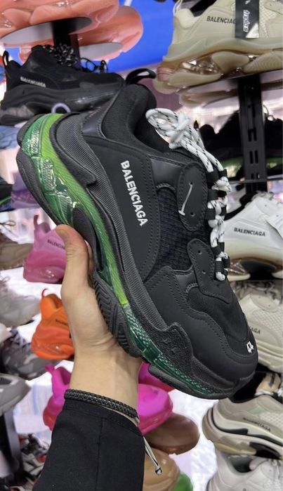 Balenciaga universali negru cu verde